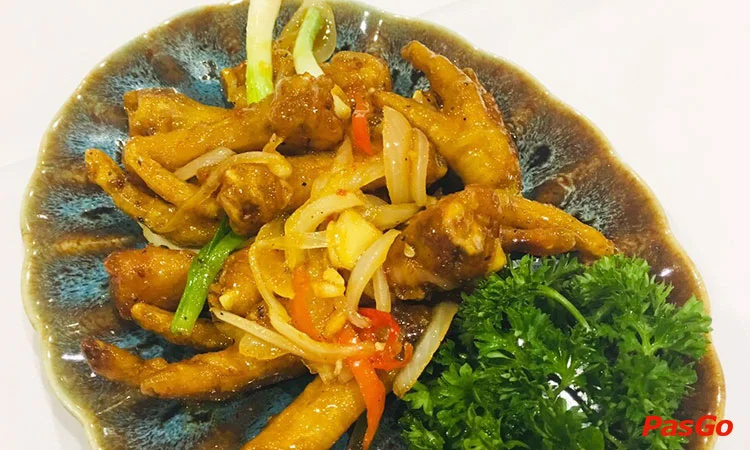 nha-hang-vua-thuy-te-lien-tri-hoan-kiem-10