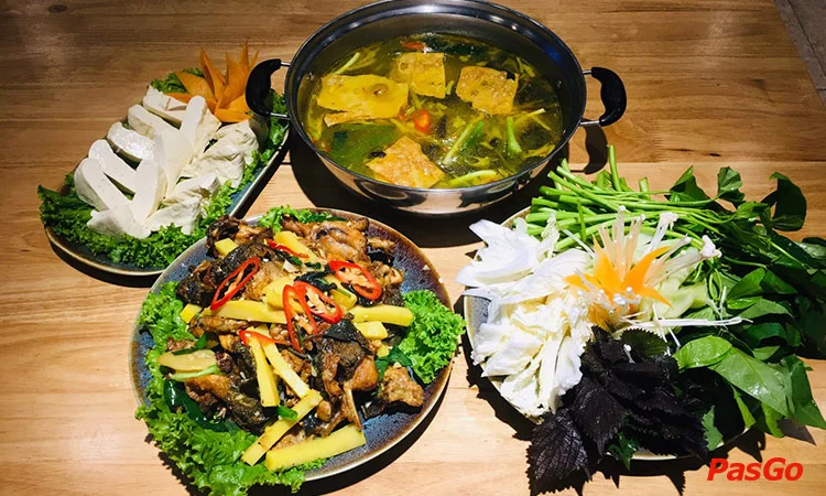 nha-hang-vua-thuy-te-lien-tri-hoan-kiem-12