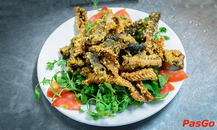 nha-hang-vươn-am-thuc-ran-rao-viet-hung-slide-1