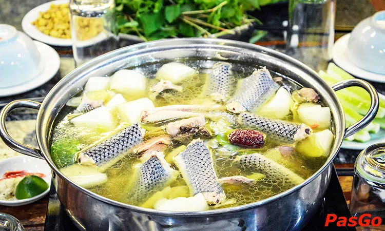 nha-hang-vươn-am-thuc-ran-rao-viet-hung-slide-2