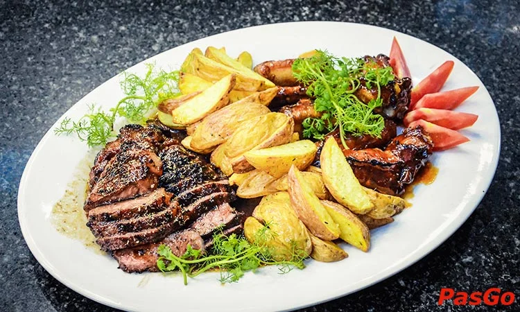 nha-hang-vươn-am-thuc-ran-rao-viet-hung-slide-8