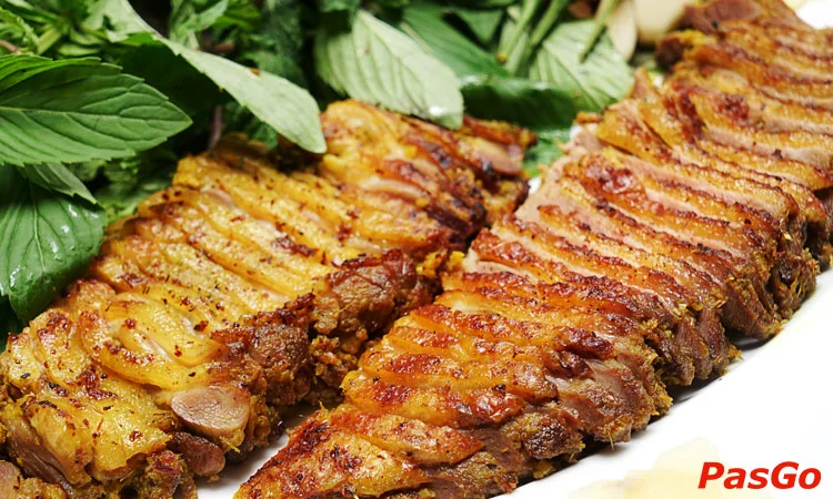 nha-hang-vuon-que-tran-quoc-toan-12