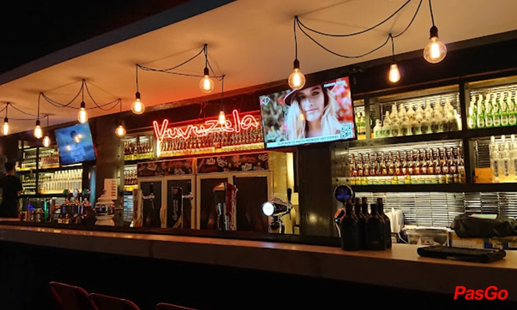 Nhà hàng Vuvuzela Hoàng Đạo Thúy  10