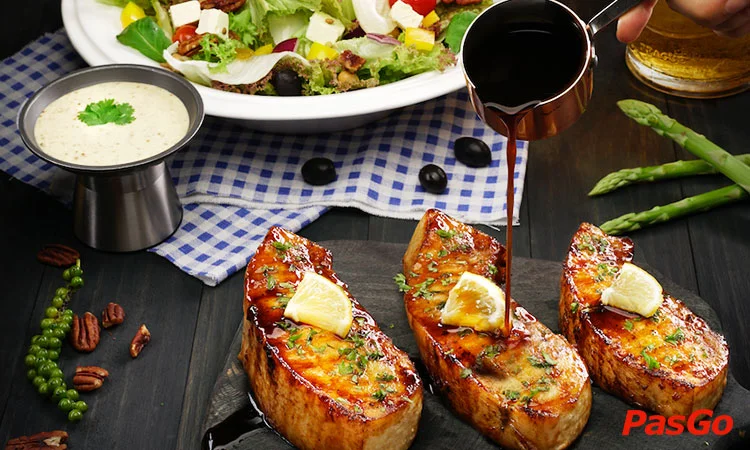 nha-hang-vuvuzela-pham-ngoc-thach-2