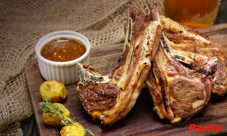 nha-hang-vuvuzela-thai-ha-4