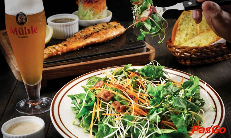 nha-hang-vuvuzela-thai-ha-6