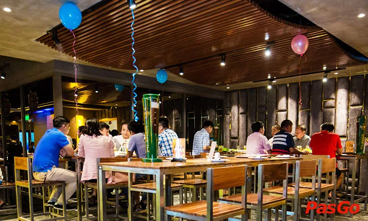 nha-hang-vuvuzela-tran-phu-11