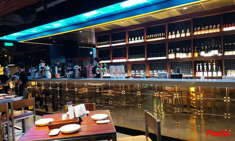 nha-hang-vuvuzela-tran-thai-tong-10