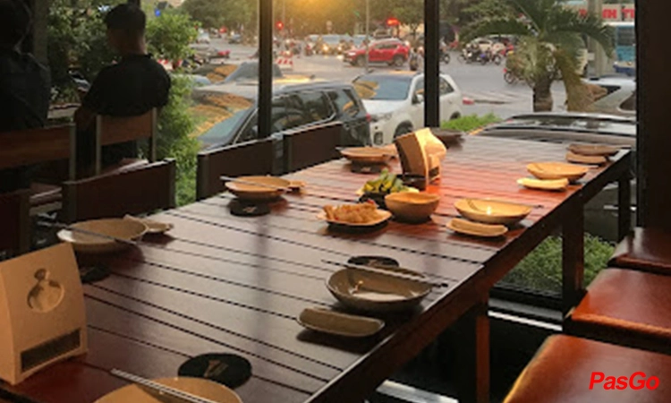 nha-hang-vuvuzela-tran-thai-tong-12