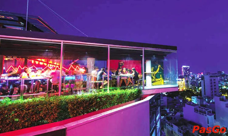 nha-hang-vuvuzela-zen-plaza-nguyen-trai-slide-2