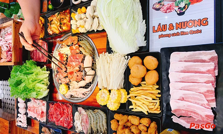 nha-hang-wang-wang-huynh-thuc-khang-10