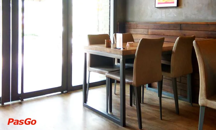 nha-hang-yummyq-truong-dinh-11