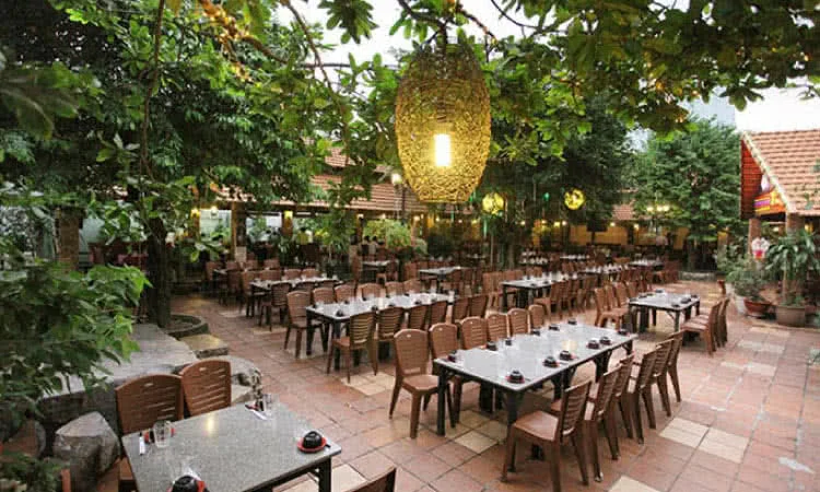 nha-hangtiec-luu-dong-tu-tri-11