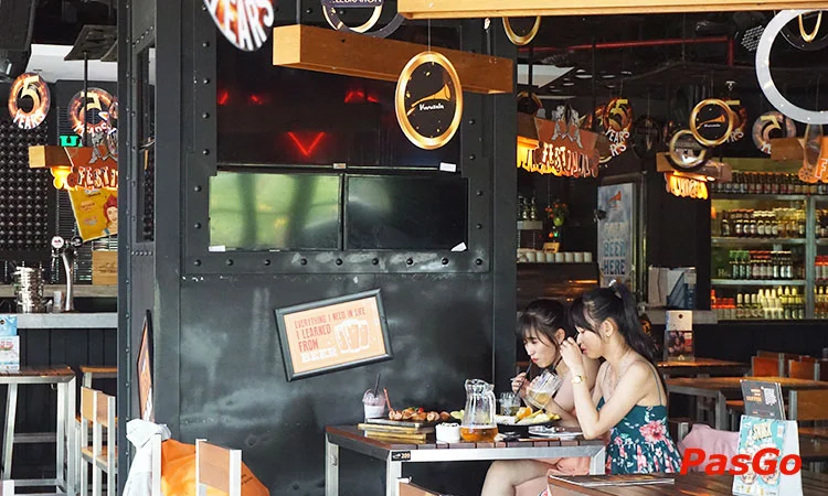 nha-hanh-vuvuzela-sc-vivo-city-slide4