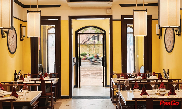 nha-hnag-lau-nam-ashima-phan-dinh-phung-8