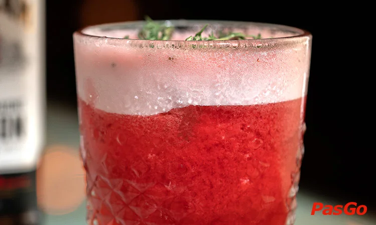 omg-rooftop-bar-silverland-central-hotel-quan-1-7