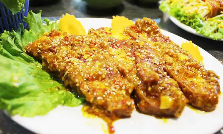 phui-quan-74-tran-hung-dao-nhau-kieu-phui-cuc-chat-5