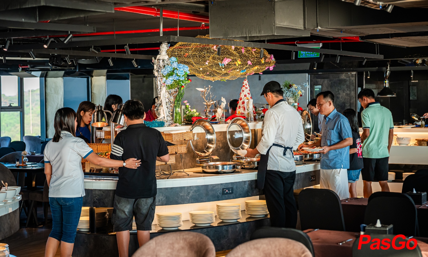 nhà hàng Premier Pearl Rooftop 10