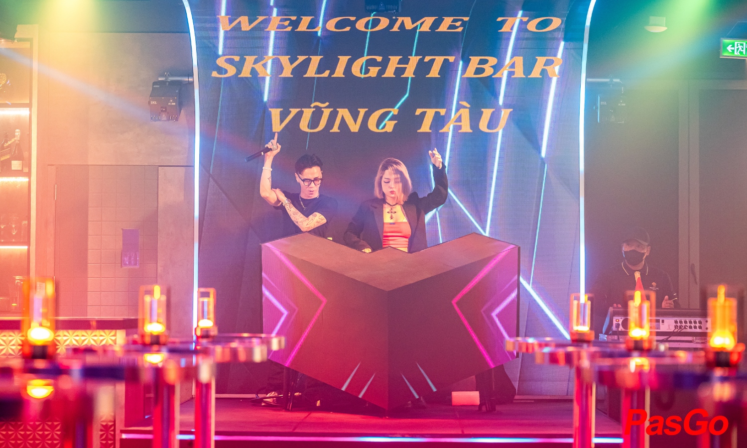 nhà hàng Premier Pearl Rooftop 5