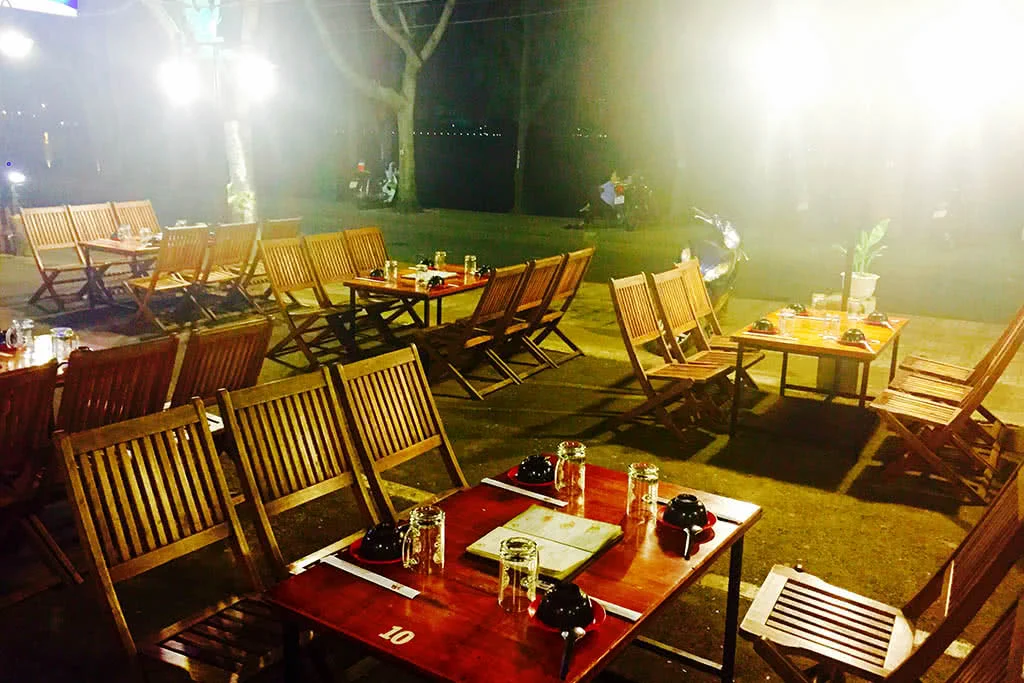 quan-an-gia-dinh-bbq-ngoi-ngon-doc-va-la-8