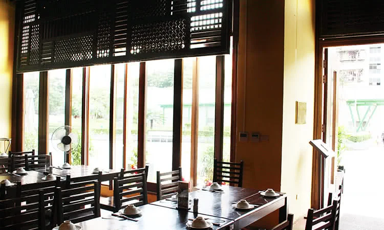 quan-an-ngon-hoang-dao-thuy-hoi-tu-tinh-hoa-am-thuc-3-mien-11