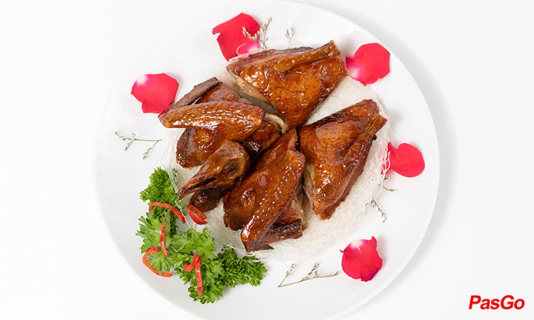 quan-an-ngon-nguyen-thi-minh-khai-10