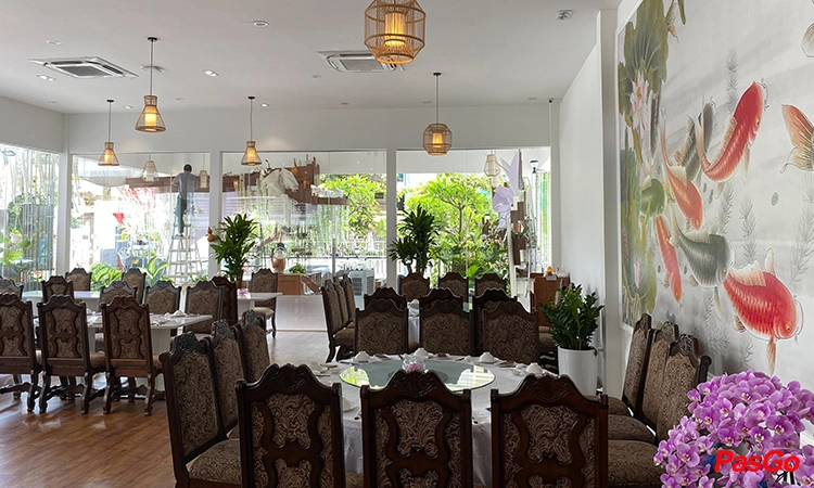 quan-an-ngon-nguyen-thi-minh-khai-13