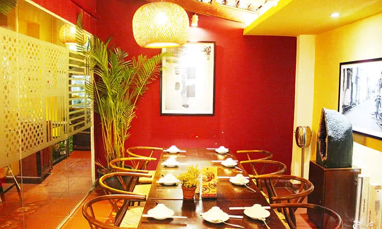 quan-an-ngon-phan-dinh-phung-gin-giu-linh-hon-am-thuc-viet-12