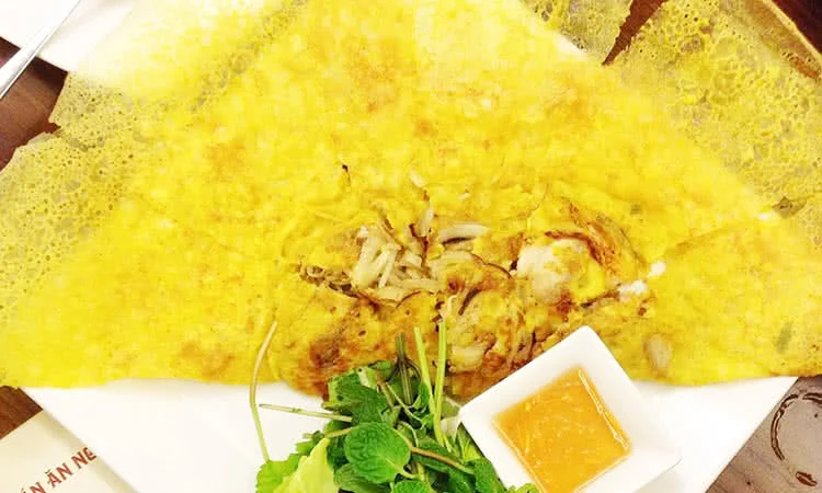 quan-an-ngon-phan-dinh-phung-gin-giu-linh-hon-am-thuc-viet-3