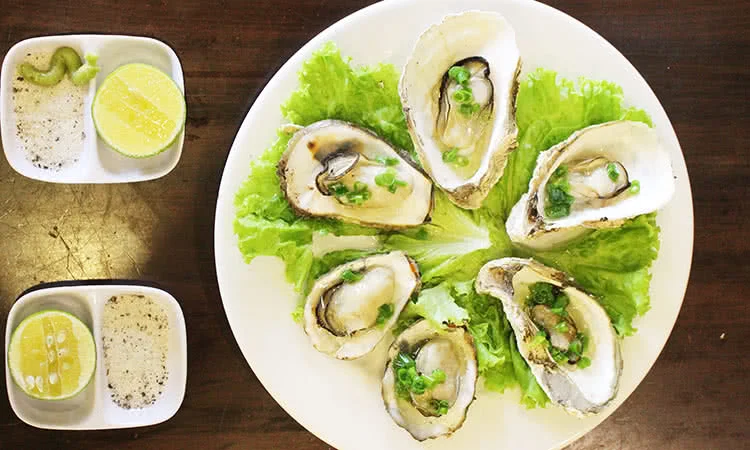 quan-an-ngon-phan-dinh-phung-gin-giu-linh-hon-am-thuc-viet-7