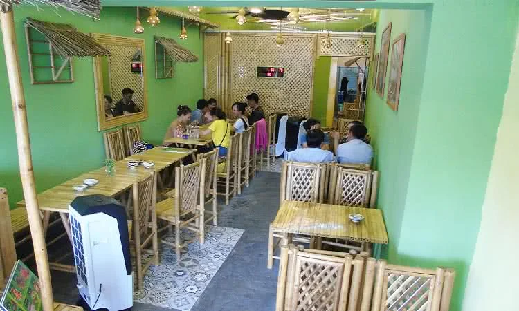 quan-banh-canh-ghe-nguyen-trai-slide-11