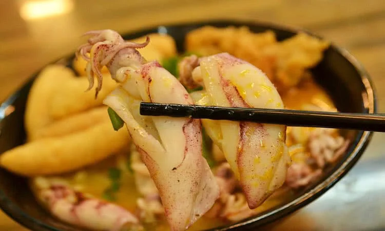 quan-banh-canh-ghe-nguyen-trai-slide-5