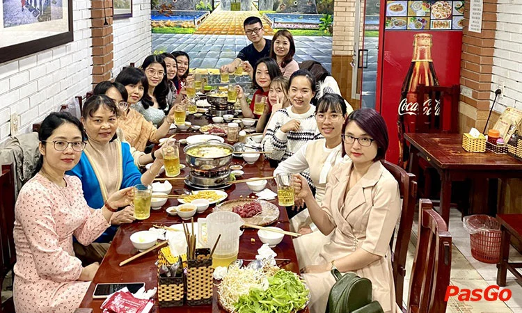 quan-long-hanh-com-bun-bo-hue-huynh-thuc-khang-12