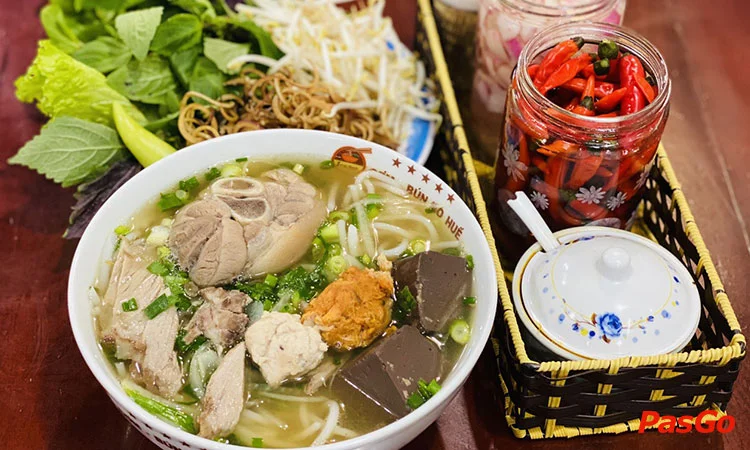 quan-long-hanh-com-bun-bo-hue-huynh-thuc-khang-2