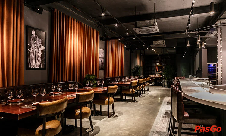 rico-seafood-&-grill-tang-bat-ho-11