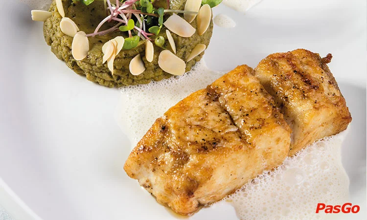 rico-seafood-&-grill-tang-bat-ho-3