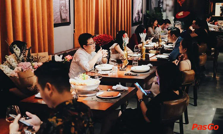 rico-seafood-&-grill-tang-bat-ho-9