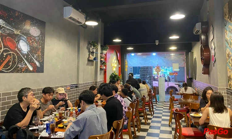 slide-cow-express-le-van-sy-12