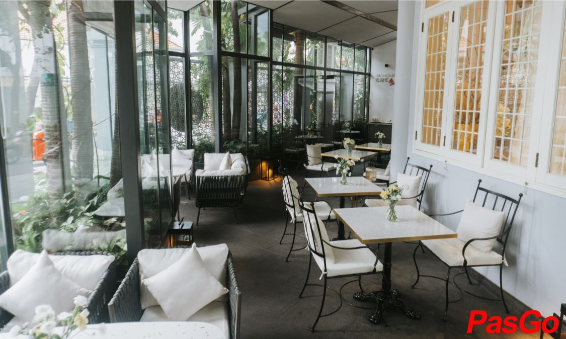 slide fashionista cafe 8