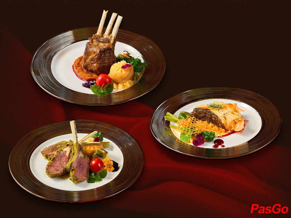 slide helios cafe & bistro 3