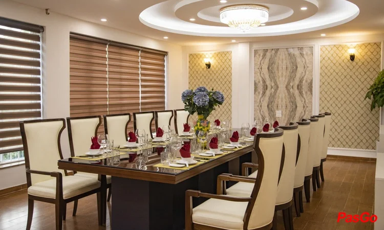 slide-hoa-sua-nguyen-du-12