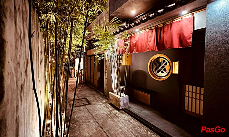 Slide Kappou Nishiyama 10