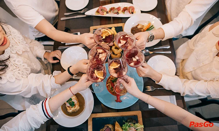 Slide - Le Monde Steak - Nguyễn Văn Lộc - 11