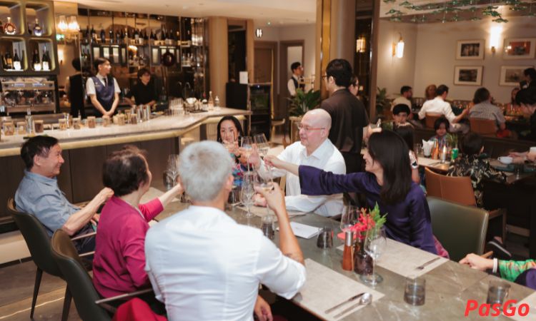 slide-link-bistro-cafe-saigon-2