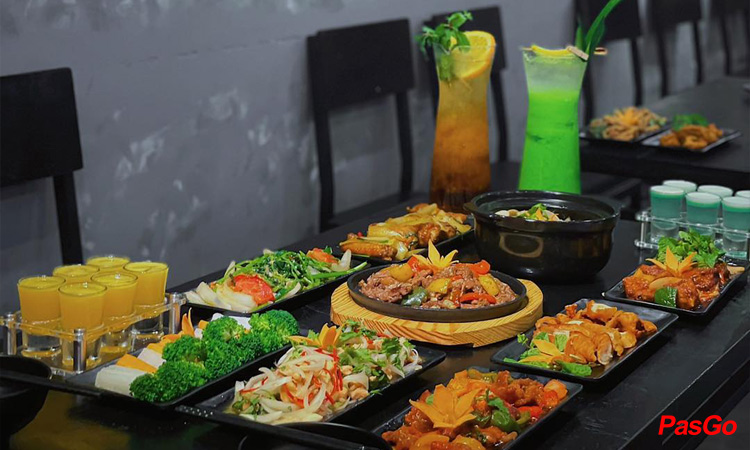 Slide mabro eating 4