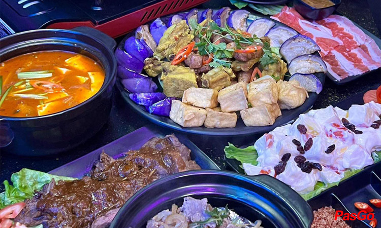 Slide mabro eating 6