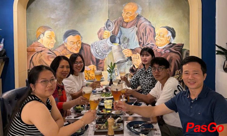 slide mega dunk bistro 19