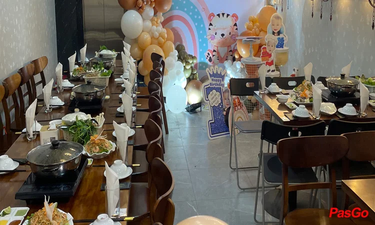 slide-mon-ngon-quan-10