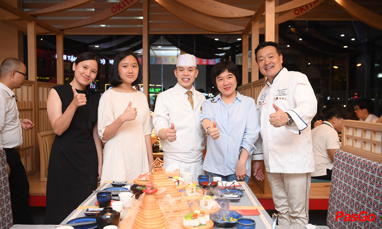 Okita - Hoàng Đạo Thúy - 12