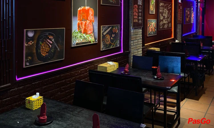 Slide Ông Tây Steak 10